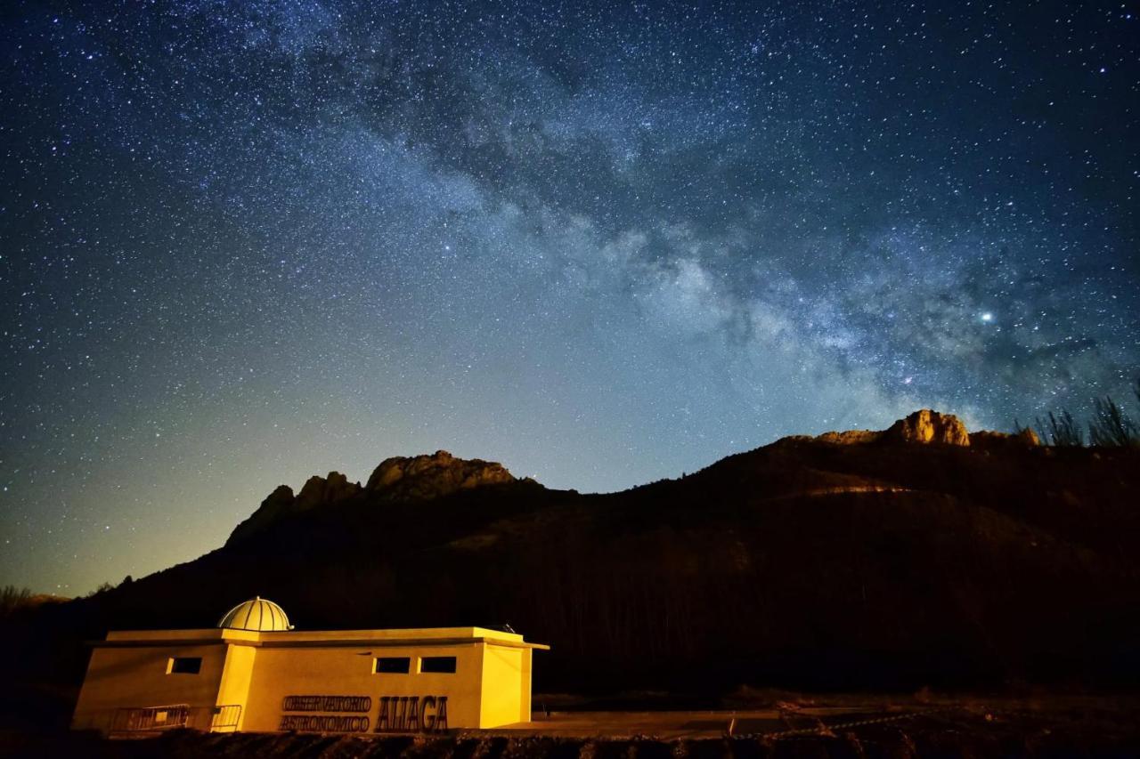 Albergue Santa Barbara Aliaga Dış mekan fotoğraf
