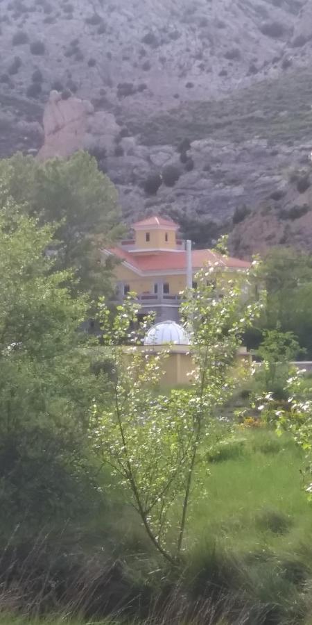 Albergue Santa Barbara Aliaga Dış mekan fotoğraf